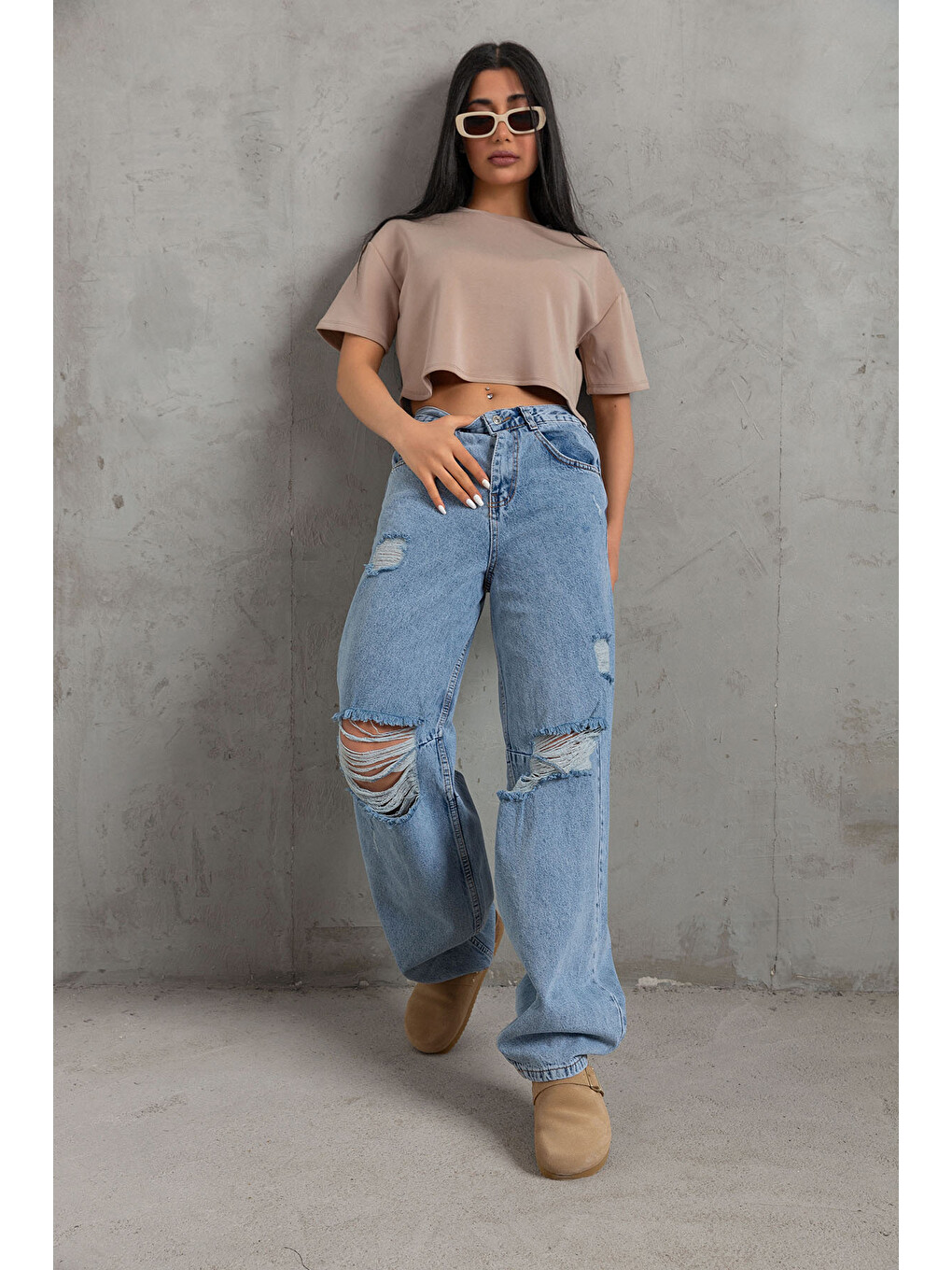 Bej Ultra Yumuşak Dokunuş: Modal Crop Top Serisi Kadın Tişört @savona-3