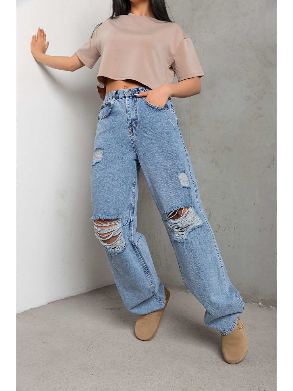 Bej Ultra Yumuşak Dokunuş: Modal Crop Top Serisi Kadın Tişört @savona-5