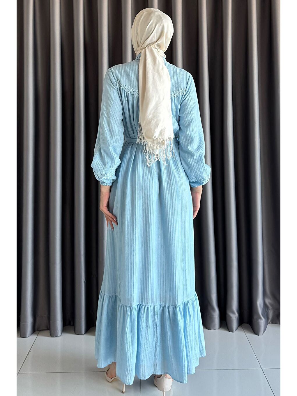 Mavi Boydan Düğmeli Fırfırlı Bel Kuşak Detaylı Tesettür Elbise-6
