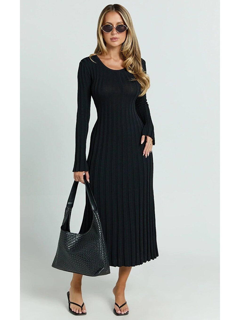 Siyah Vücuda Oturan Fitilli Triko Midi Kadın Elbise Mg2691-3