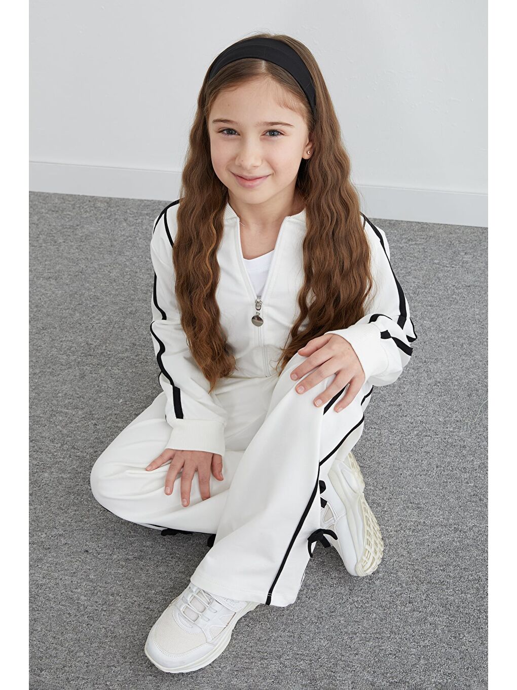 Beyaz Fiyonk Detaylı Çizgili 2 Li Kız Çocuk Takım-2