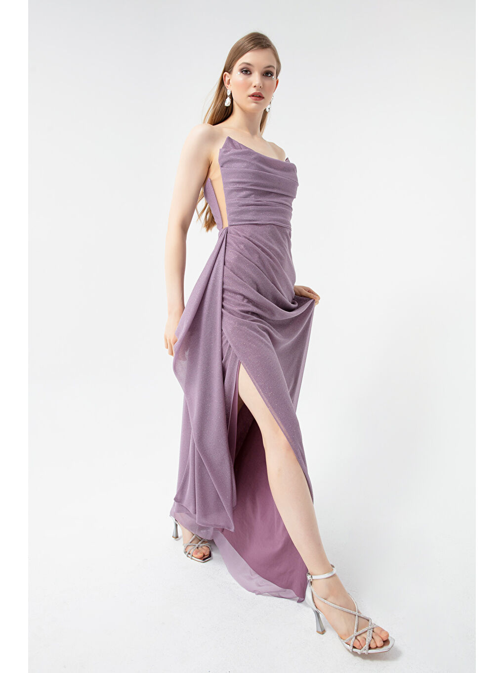 Lila Kadın Lavanta Göğüs Drapeli Yırtmaçlı Simli Abiye-2