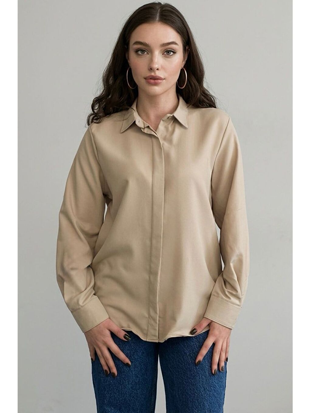 Bej Modern Kesim Kadın Gömlek Mg2674