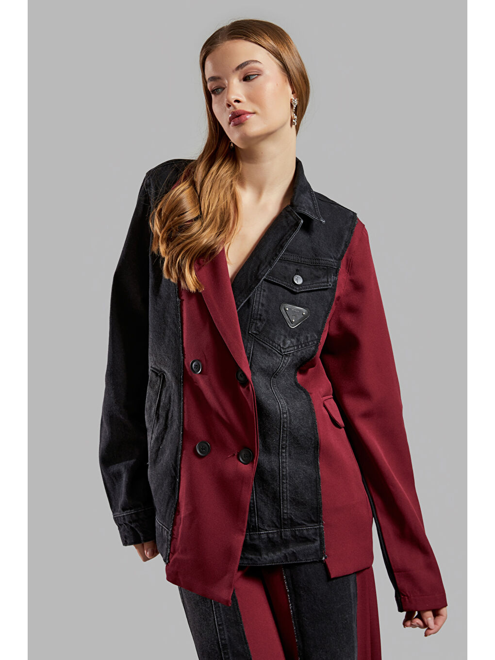 Kadın Bordo Renk Denim Kumaş Karışımlı Kruvaze Tasarım Ceket