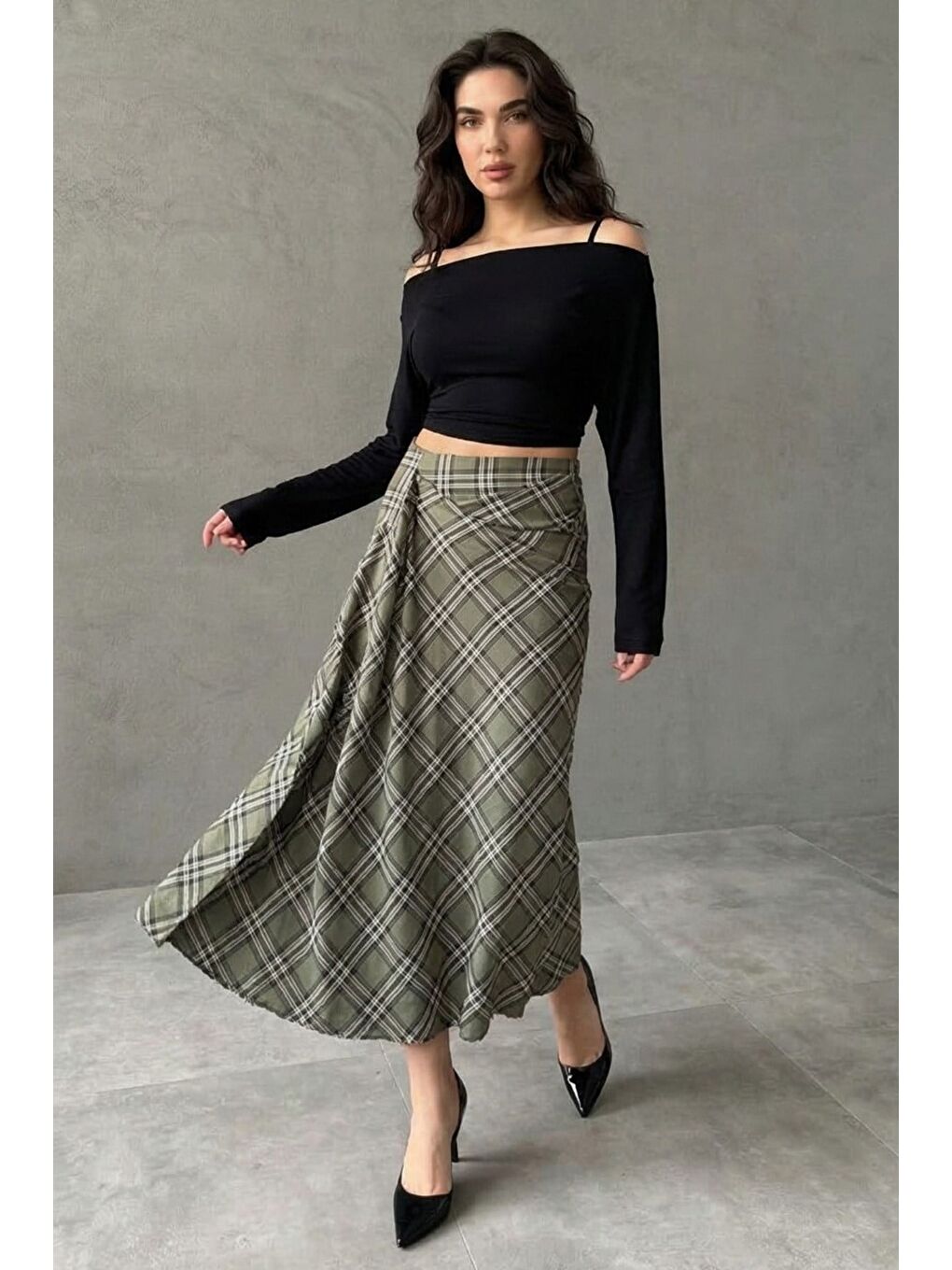 Yeşil Ekose Desenli Yırtmaç Detaylı Kruvaze Midi Kadın Etek Mg2690-7