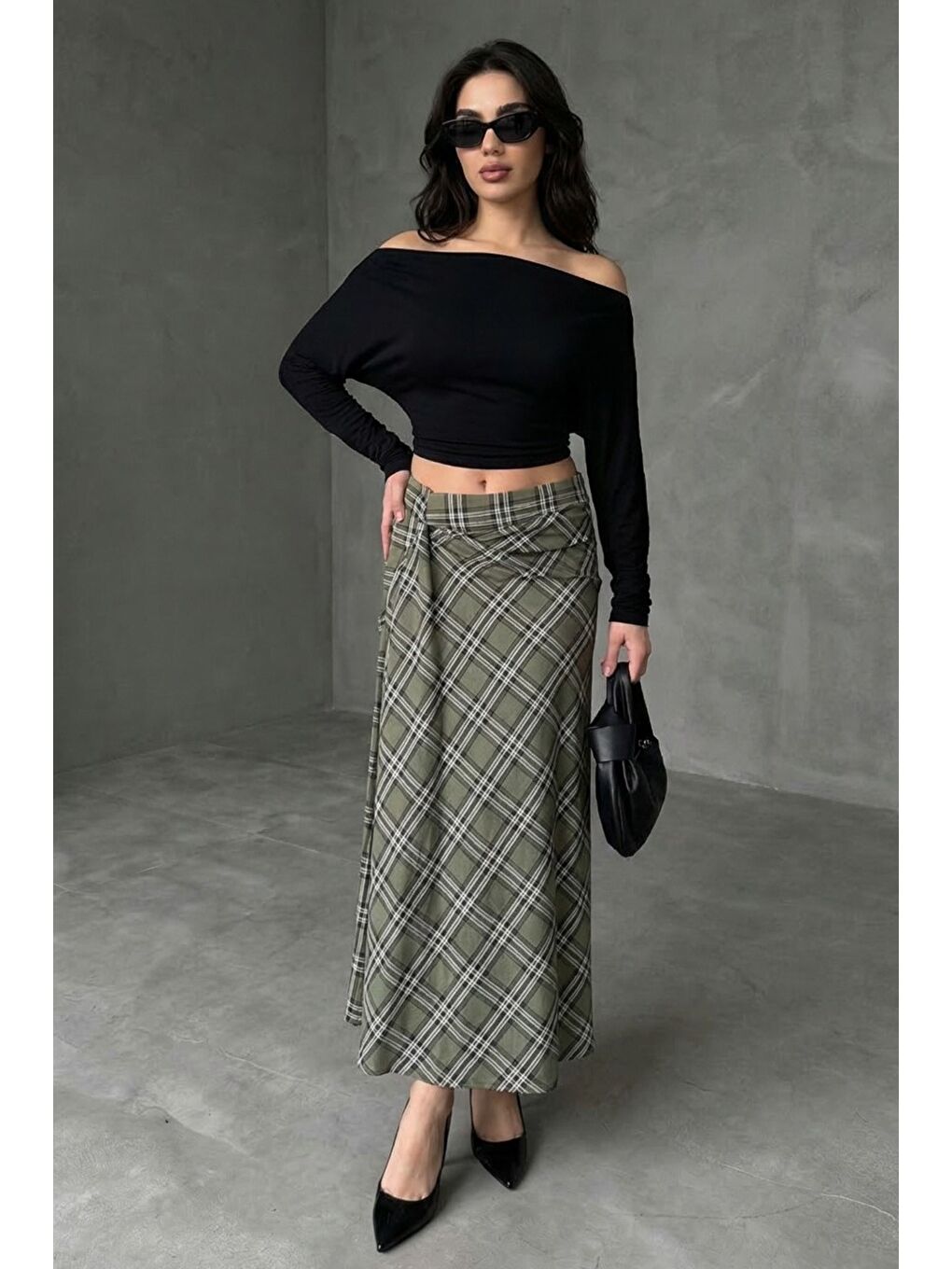 Yeşil Ekose Desenli Yırtmaç Detaylı Kruvaze Midi Kadın Etek Mg2690-8