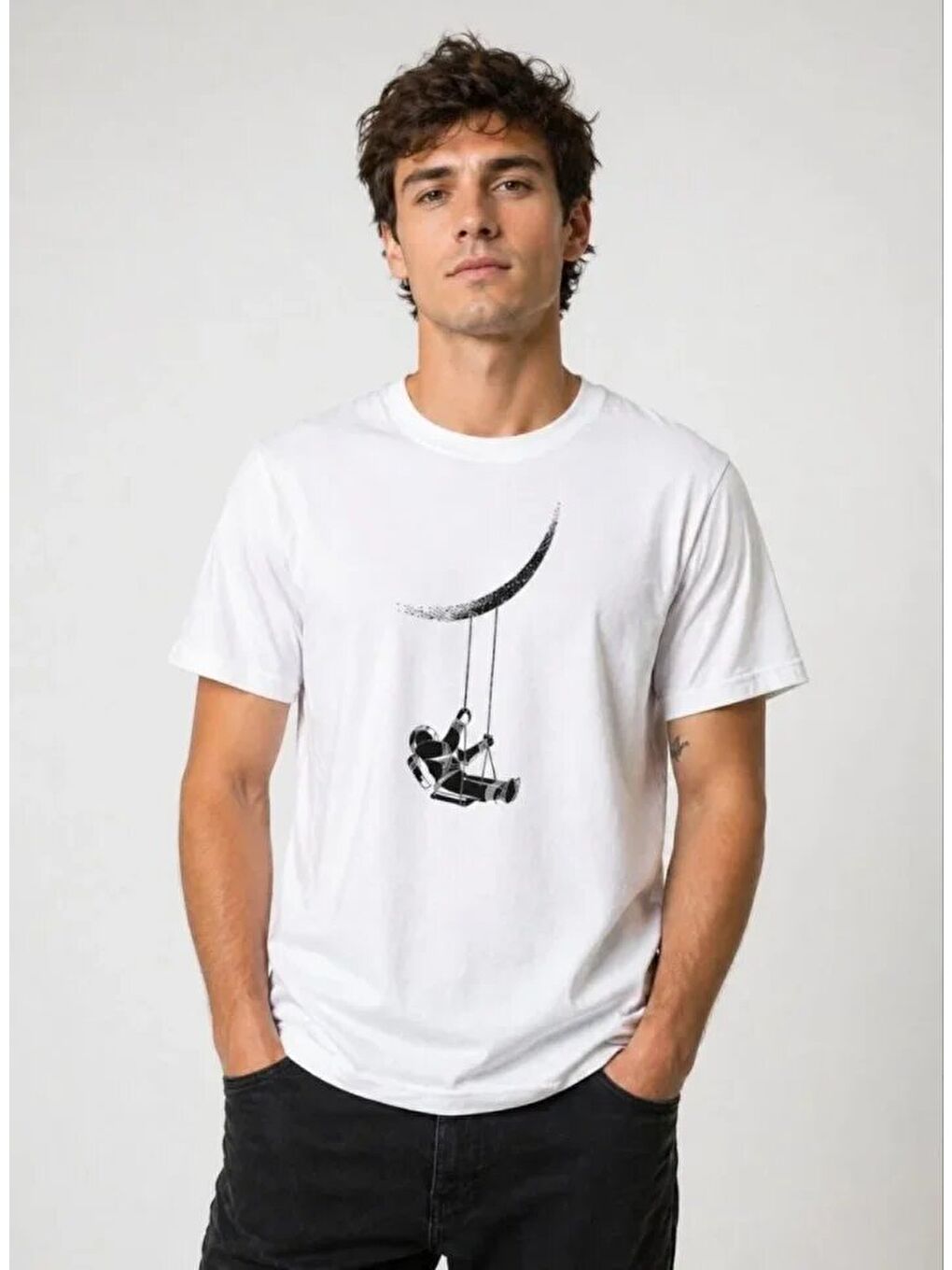 Beyaz Erkek Astronot Ay Temalı Tişört-2