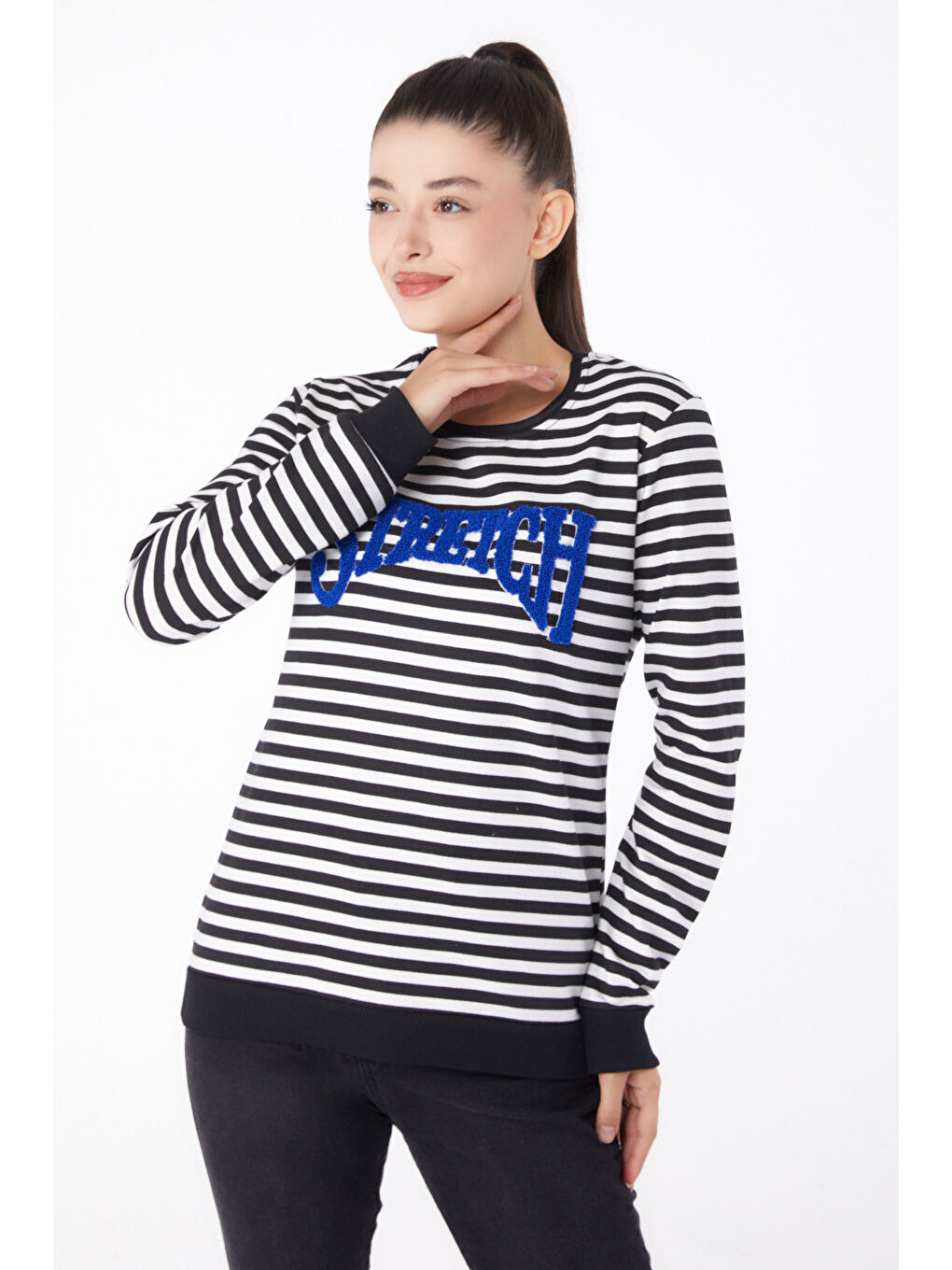 Nakışlı Sweatshirt Siyah - 26292