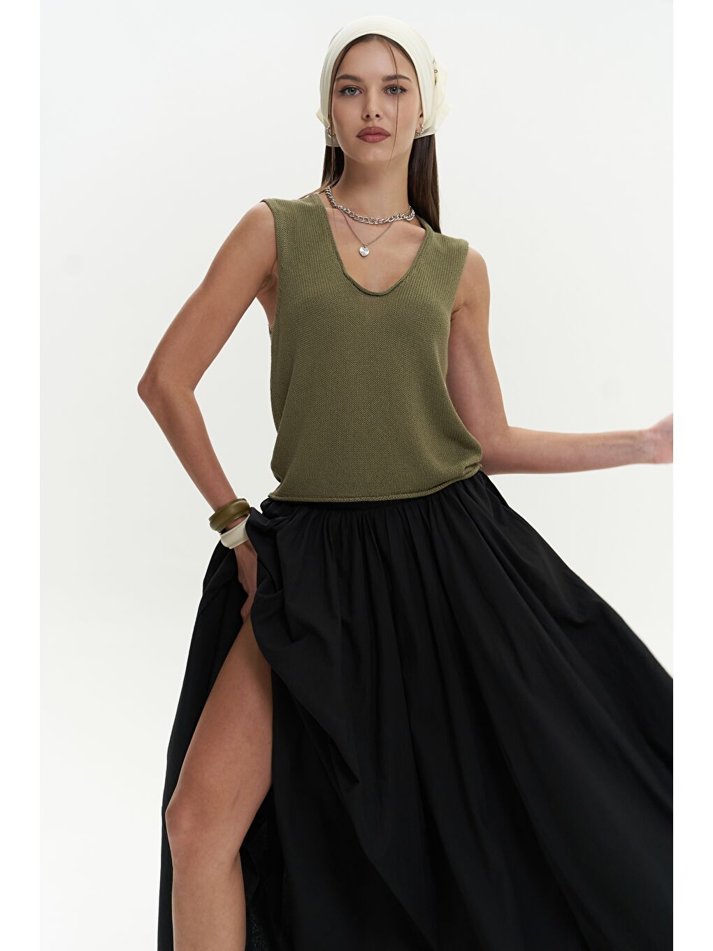 Faylinn Pileli Uzun Siyah Etek-2