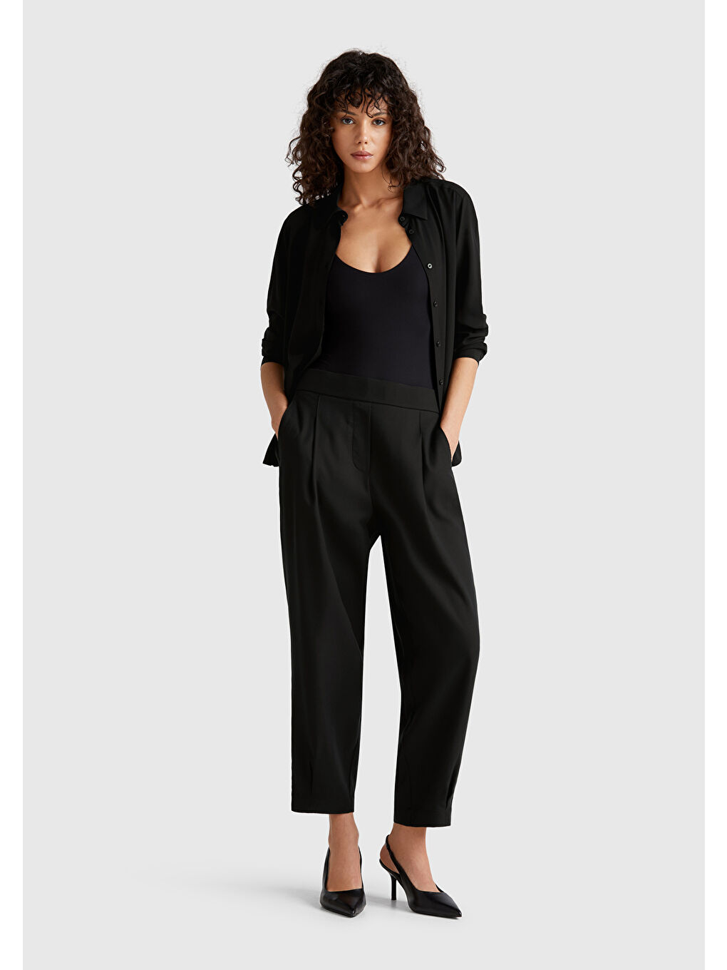 Kadın Siyah %100 Liyosel Beli Lastikli Balon Fit Pantolon-4