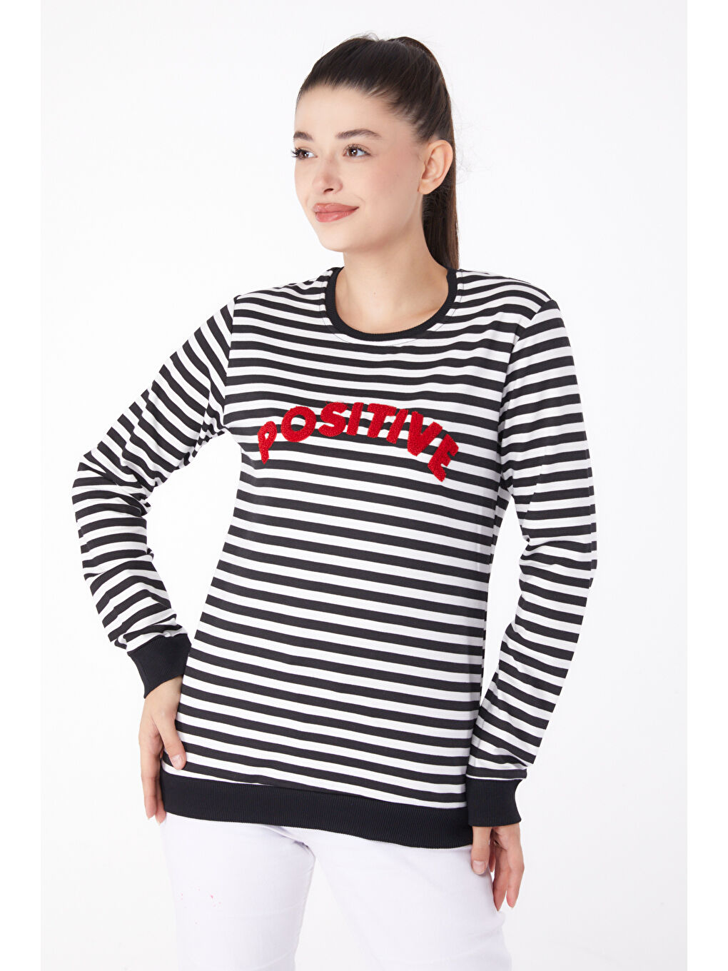 Nakışlı Sweatshirt Siyah - 26290