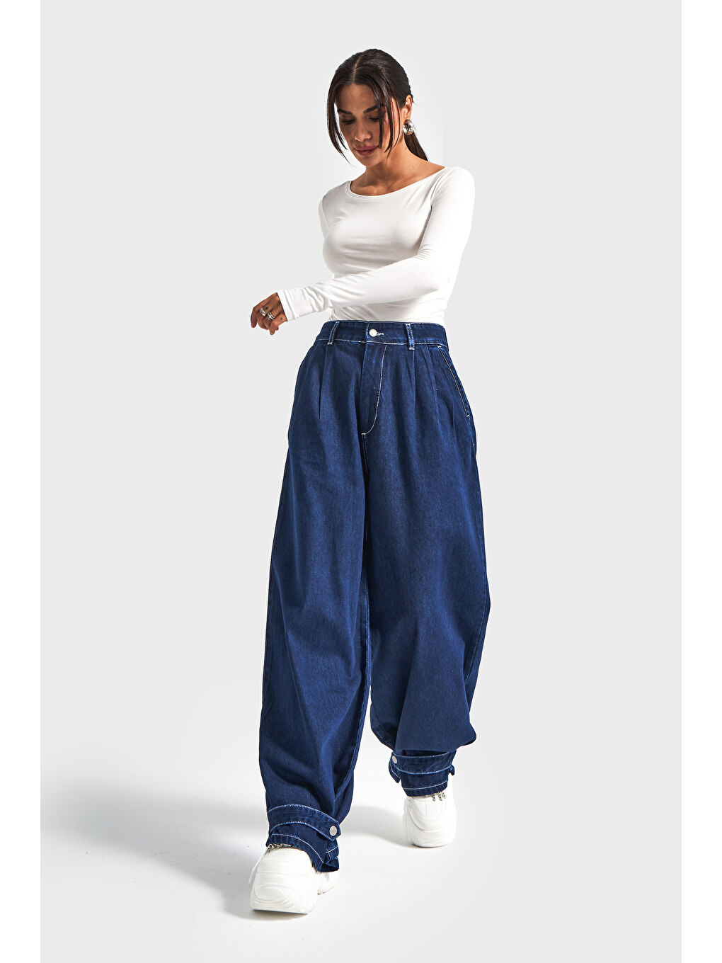 Kadın İndigo Renk 8w5-7 Yüksek Bel Wide Leg Bol Kesim Paça Detaylı Tasarım Denim Jean