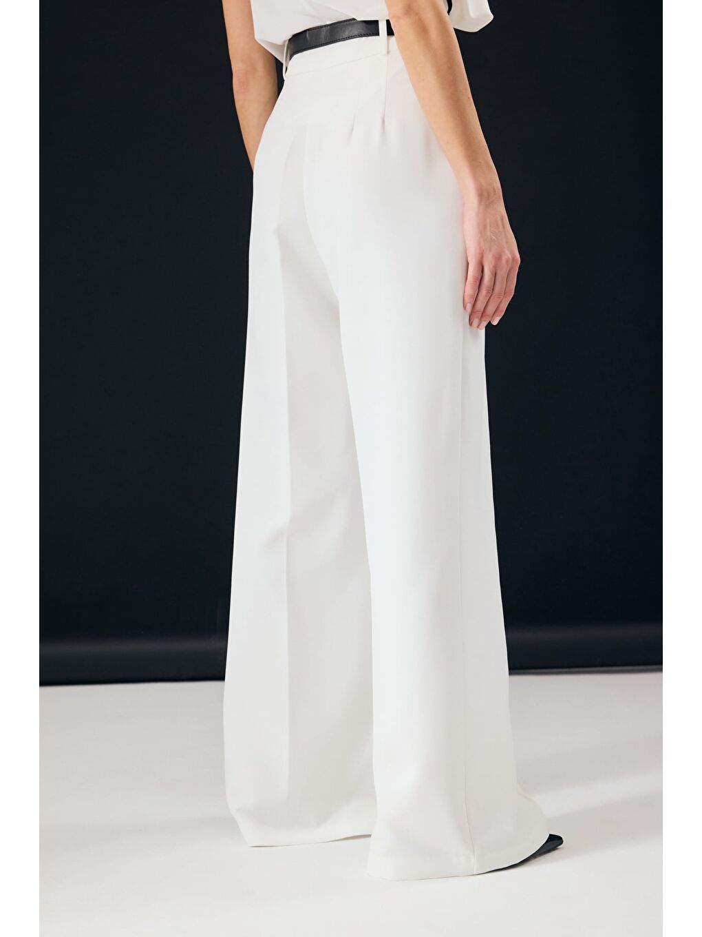 Kemer Detaylı Pantolon - Ekru-6