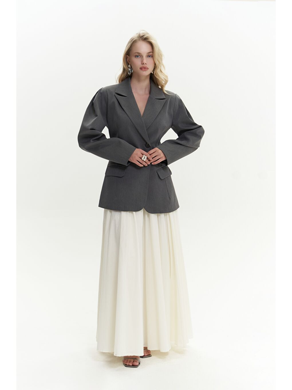 Gri Briella Belden Oturtmalı Füme Blazer-3