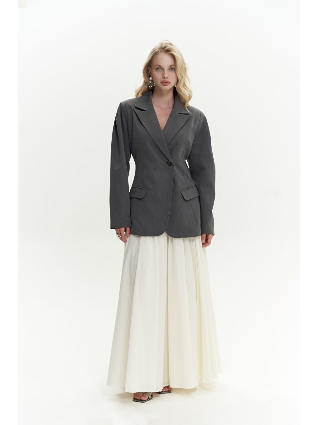 Gri Briella Belden Oturtmalı Füme Blazer-4