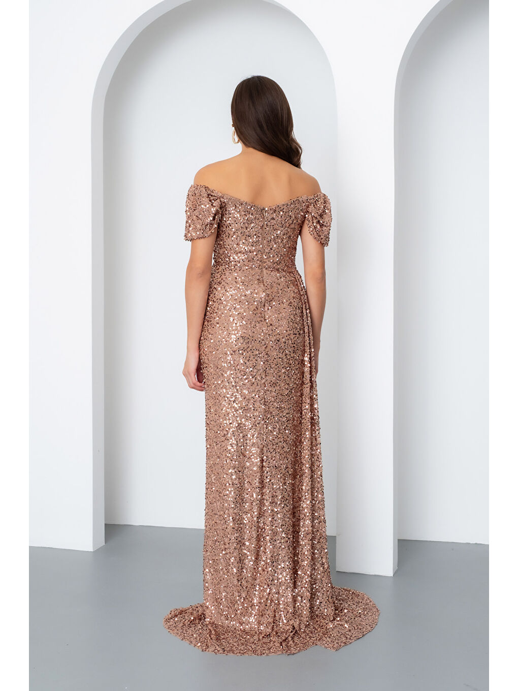 Sarı Kadın Gold Pul Payet İşlemeli Uzun Abiye Elbise-4