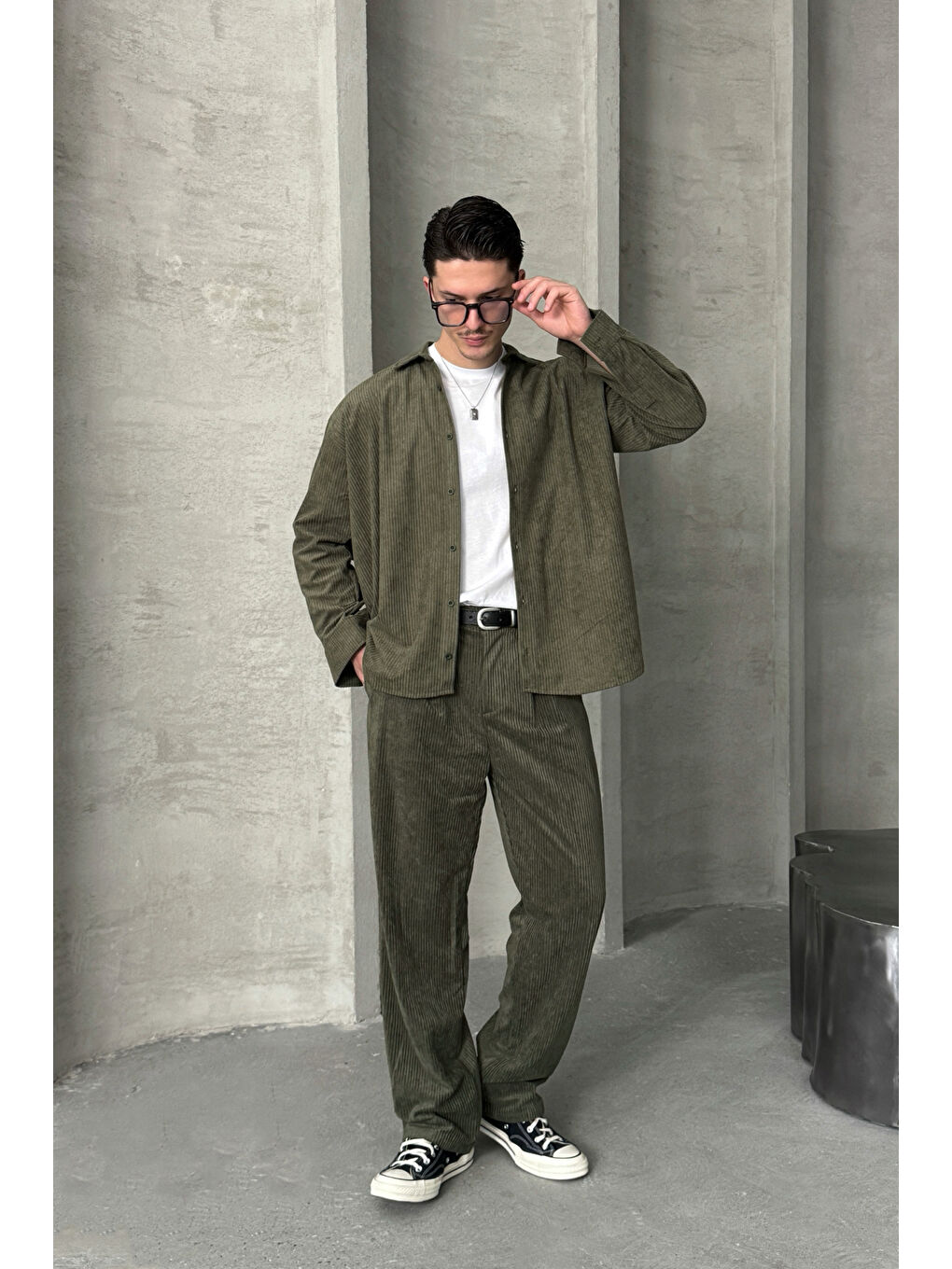 Haki Erkek Oversize Kesim Kadife Gömlek-2