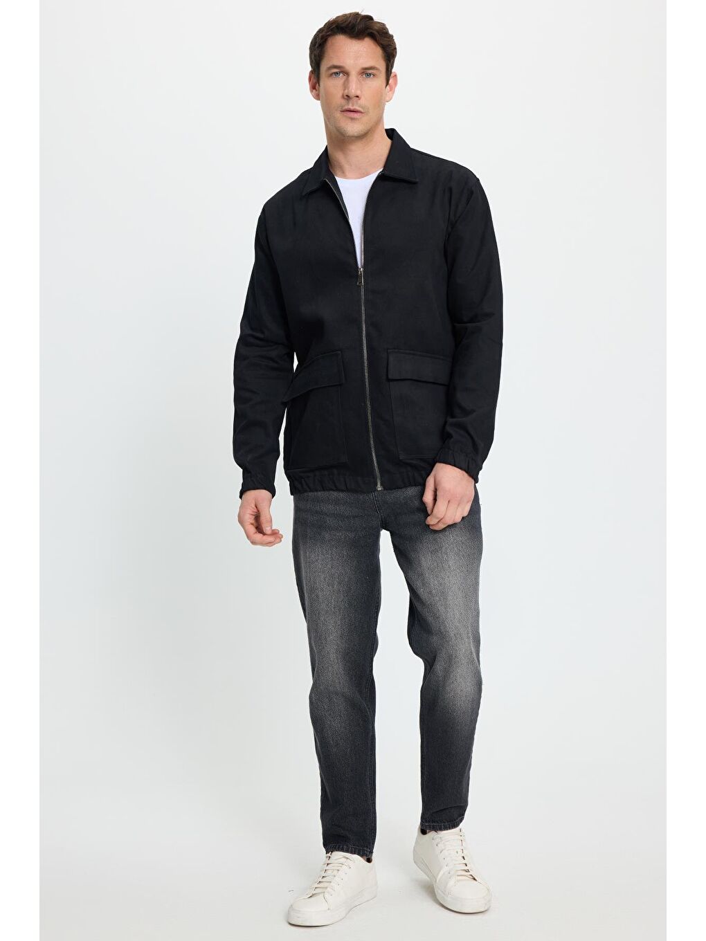 Erkek Relax Fit Rahat Kesim Çift Cep Kapaklı Fermuarlı Beli Lastikli Düz Siyah Ceket-4