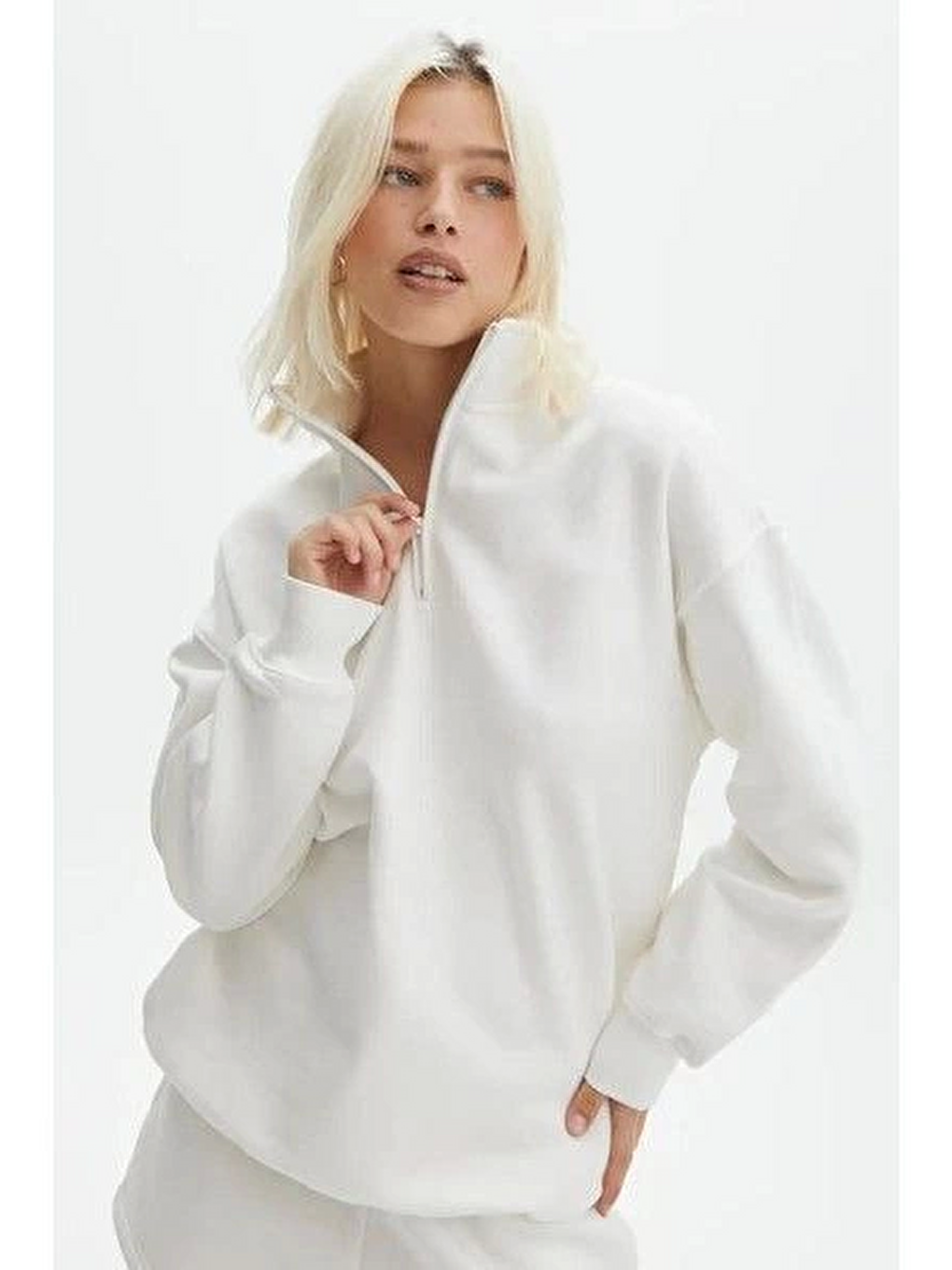 Unisex Uzun Kol Yarım Farmuarlı Yakalı Basic Sweatshirt - Beyaz-2