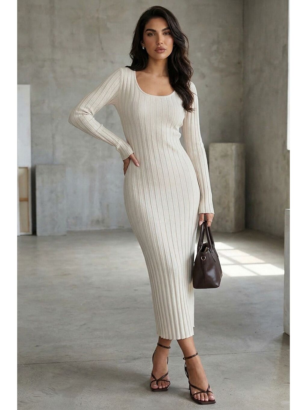 Bej Taş Rengi  Vücuda Oturan Fitilli Triko Midi Kadın Elbise Mg2691