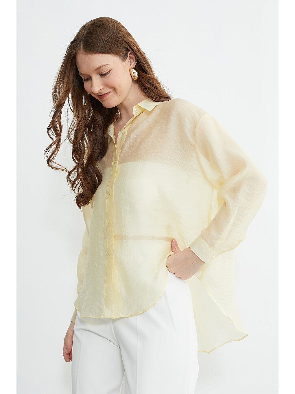 Sarı Jakarlı Düğmeli Transparan Gömlek-3