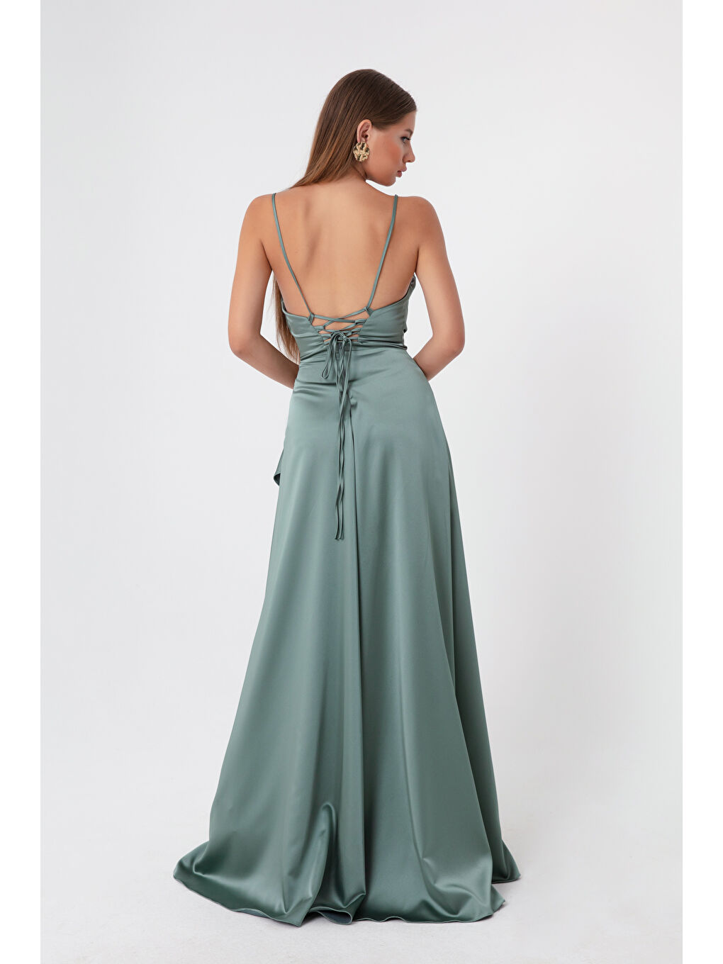 Kadın Mint Yeşili Volanlı Yırtmaçlı Saten Abiye & Mezuniyet Elbisesi-4