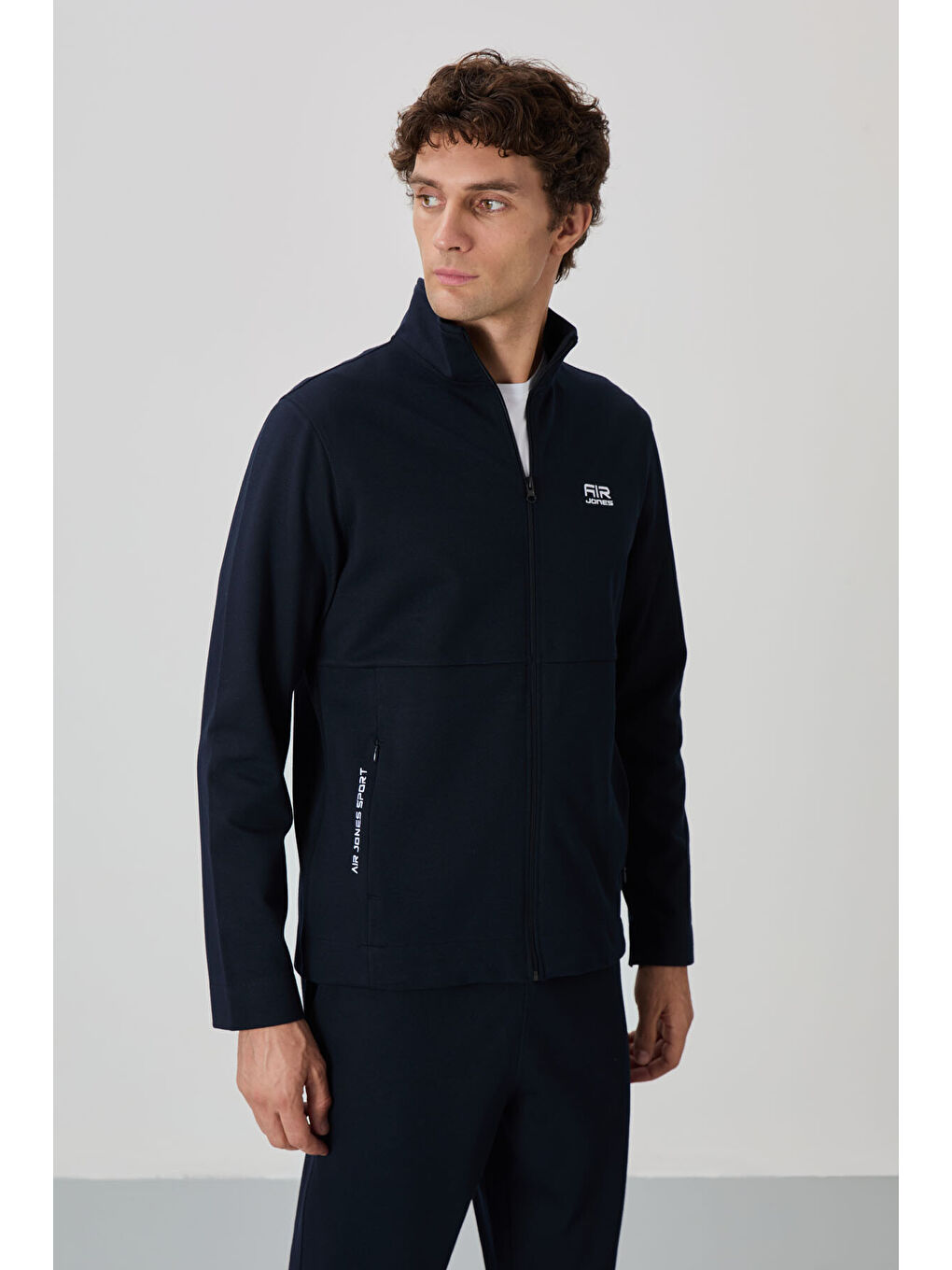 Lacivert Dik Yaka Gizli Cep Detaylı Standart Kalıp Erkek Eşofman Takım - 85209-2