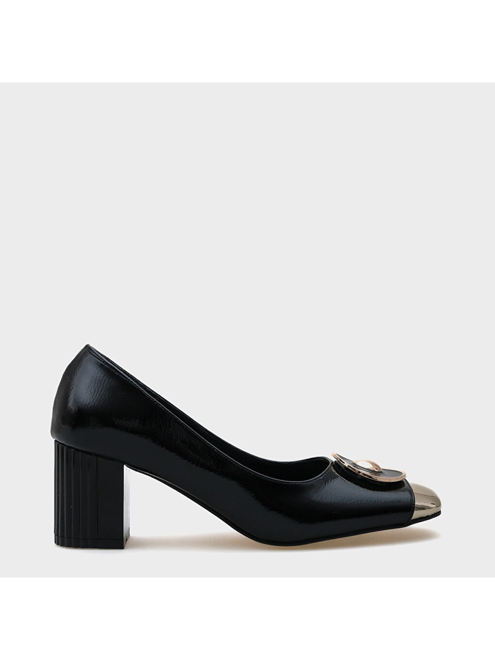 Siyah Nola Burnu Metalli Kalın Orta Topuklu Metal Aksesuarlı Ayakkabı-2