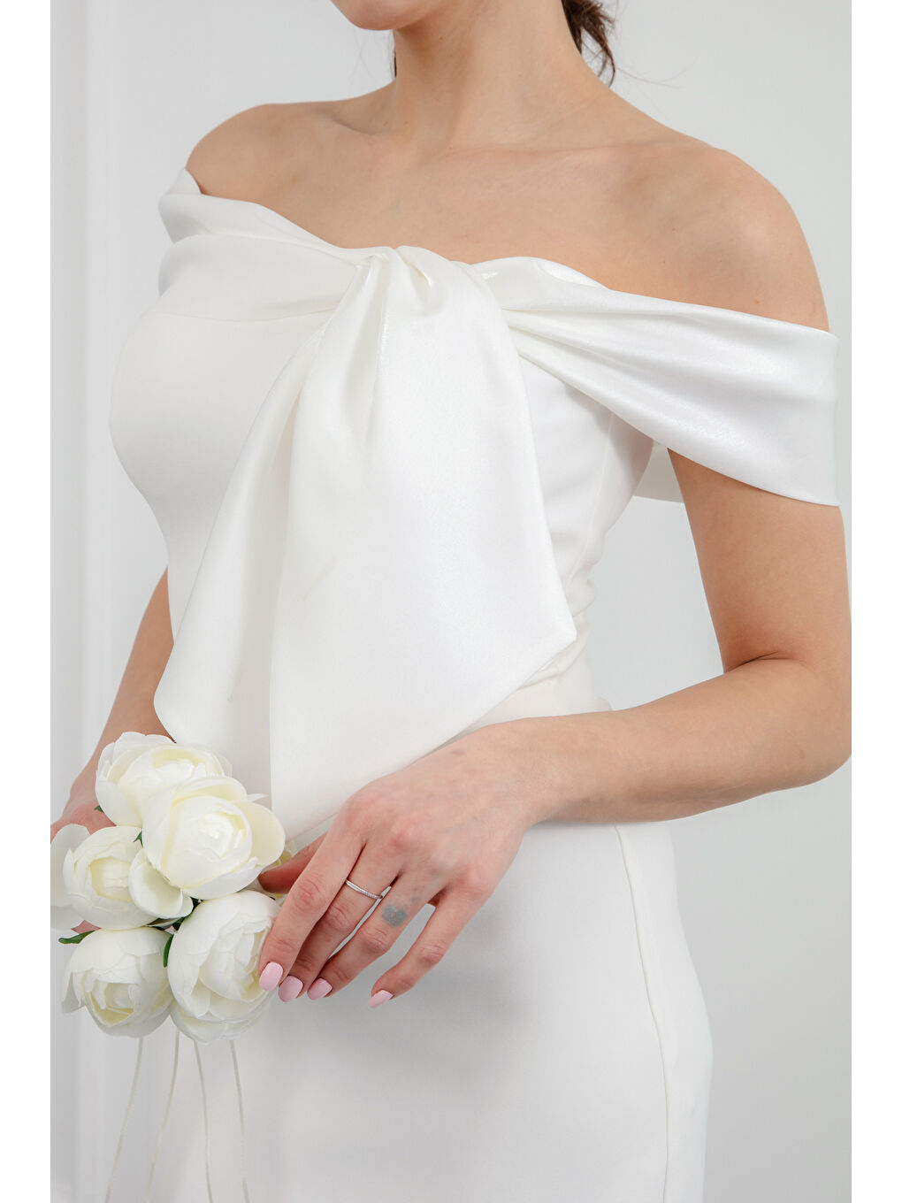 Kadın Beyaz Yaka Detaylı Söz Nişan Nikah Abiye Elbise-3