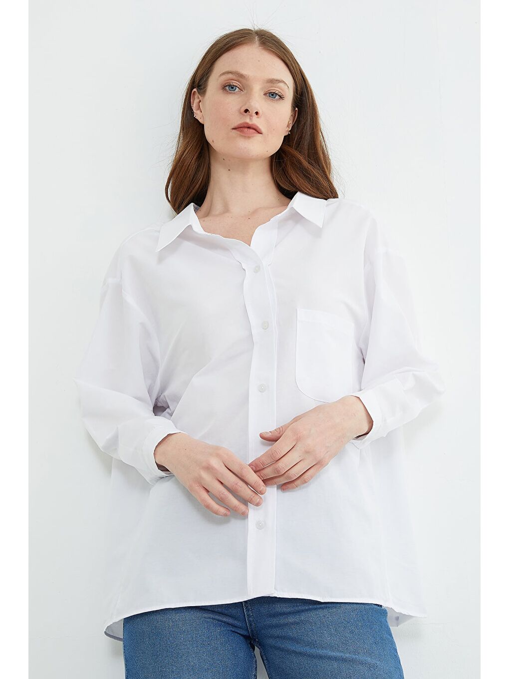 Beyaz Basic Tek Cepli Oversize Gömlek-4