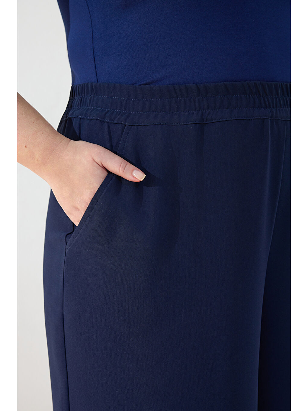 Lacivert Nakışlı Takım-4