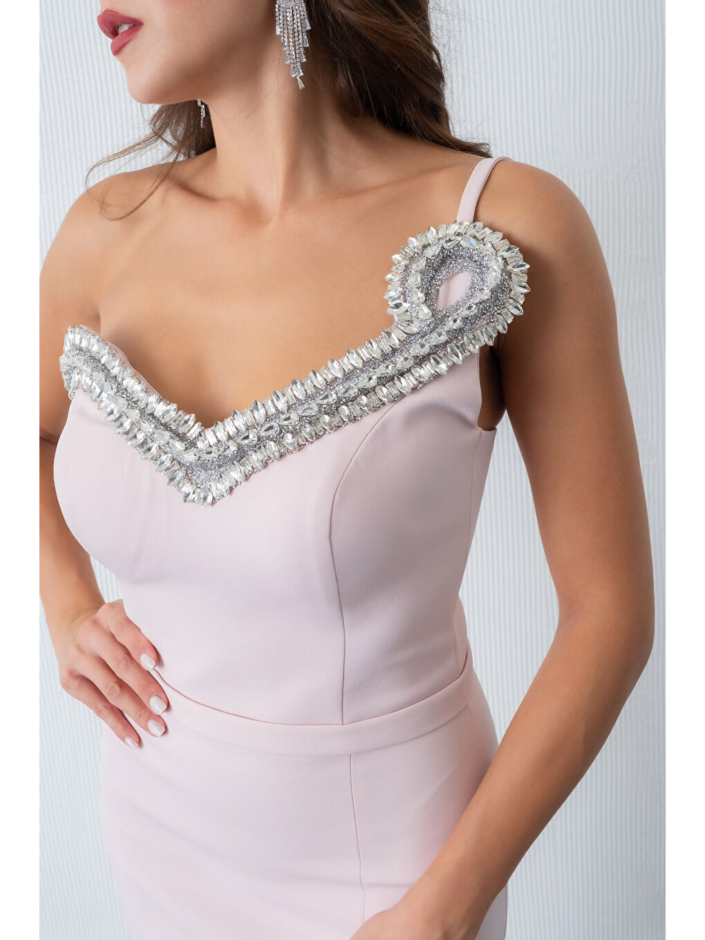 Pembe Kadın Pudra Sırt Dekolteli Taşlı Midi Abiye Elbise-3