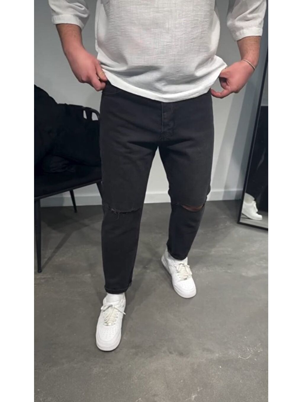 Erkek Siyah Dizi Yırtık Boyfriend Jean-1