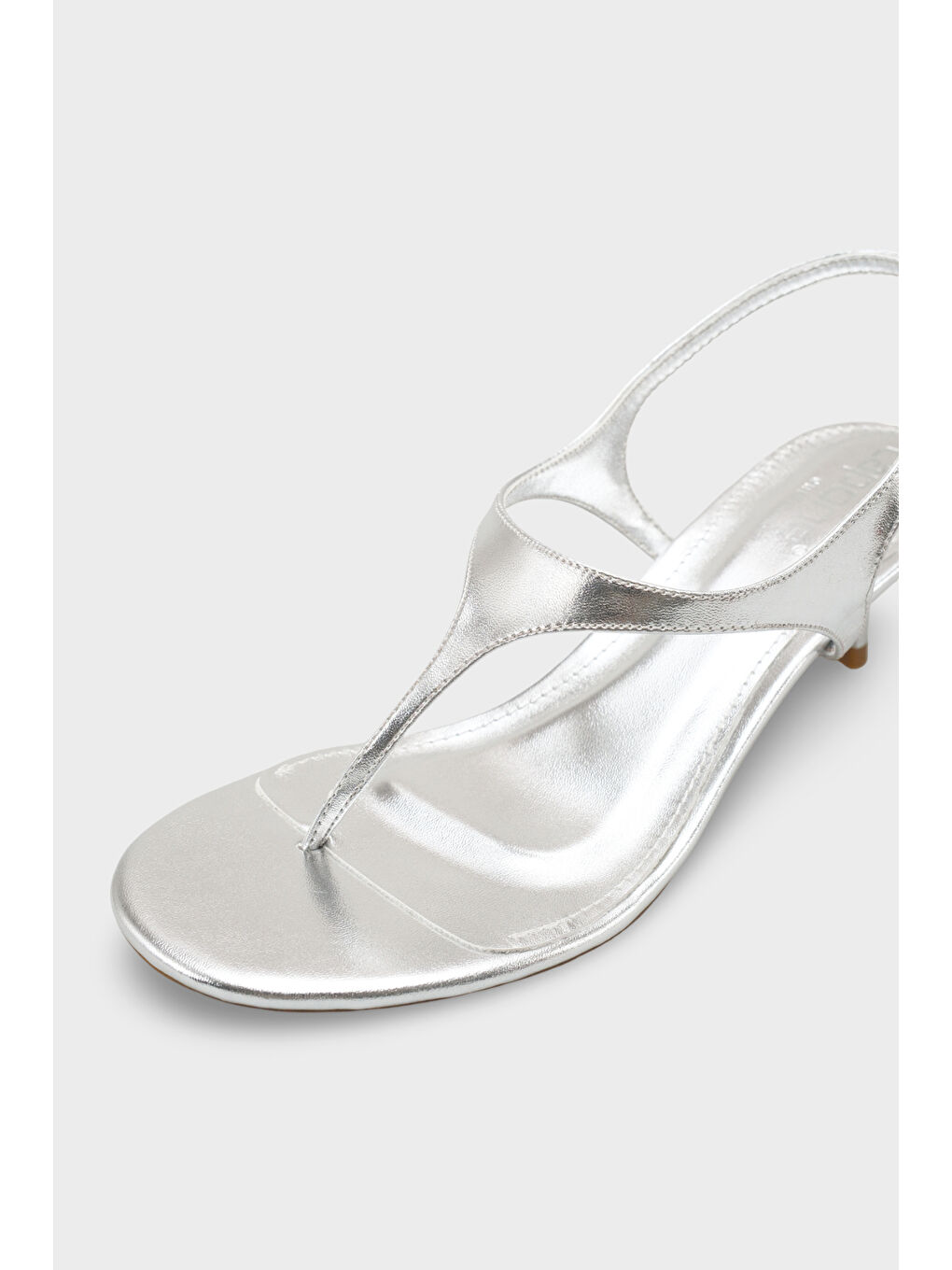 Gri Corella Yuvarlak Burunlu Parmak Arası Orta Topuklu Kadın Ayakkabı-2