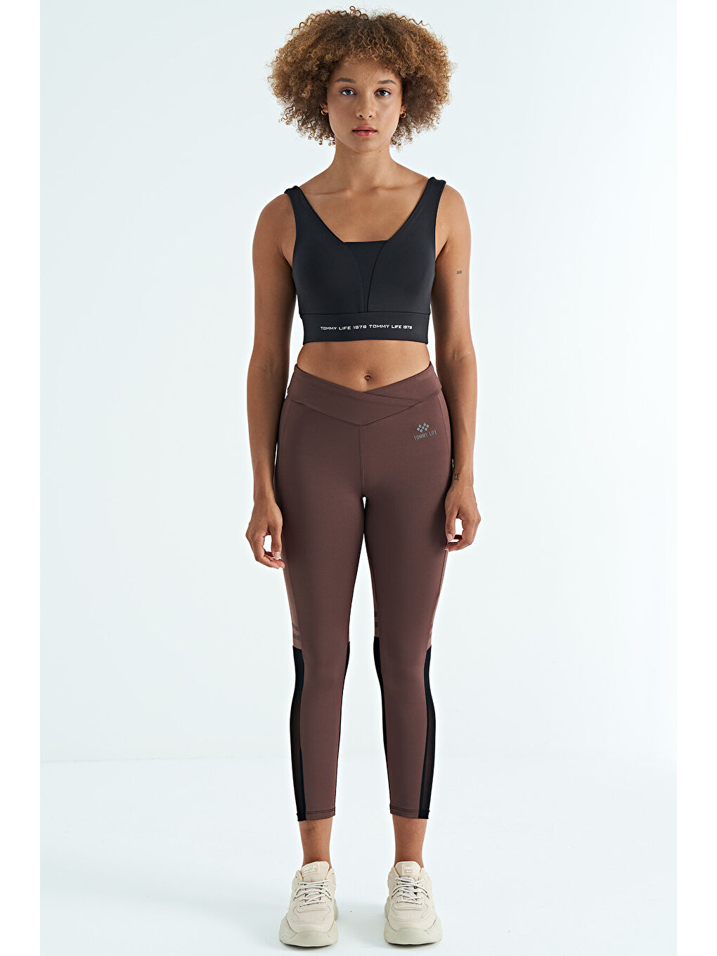 Siyah Yazı Baskılı Renk Bloklu Dar Kalıp Dalgıç Kumaş Kadın Büstiyer - 97271-1