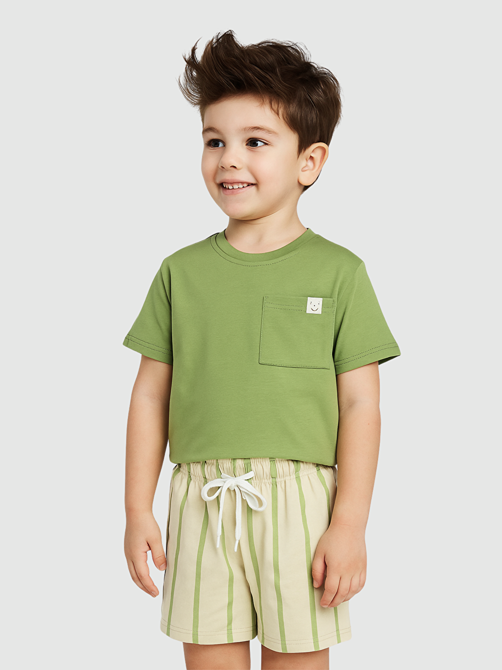 Yeşil Bisiklet Yaka Erkek Çocuk Tişört ve Şort 2'li Takım