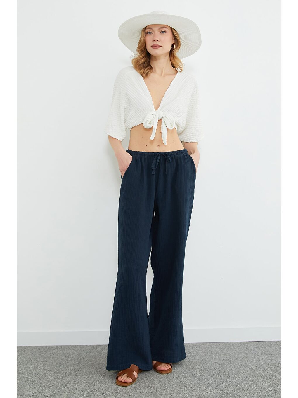 Lacivert Beli Bağlamalı Müslin Kumaş Palazzo Pantolon