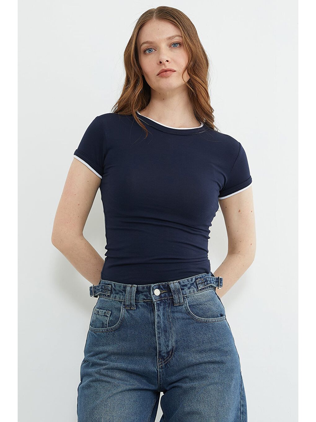 Lacivert Basic Bisiklet Yaka Biyeli Crop Tişört-1