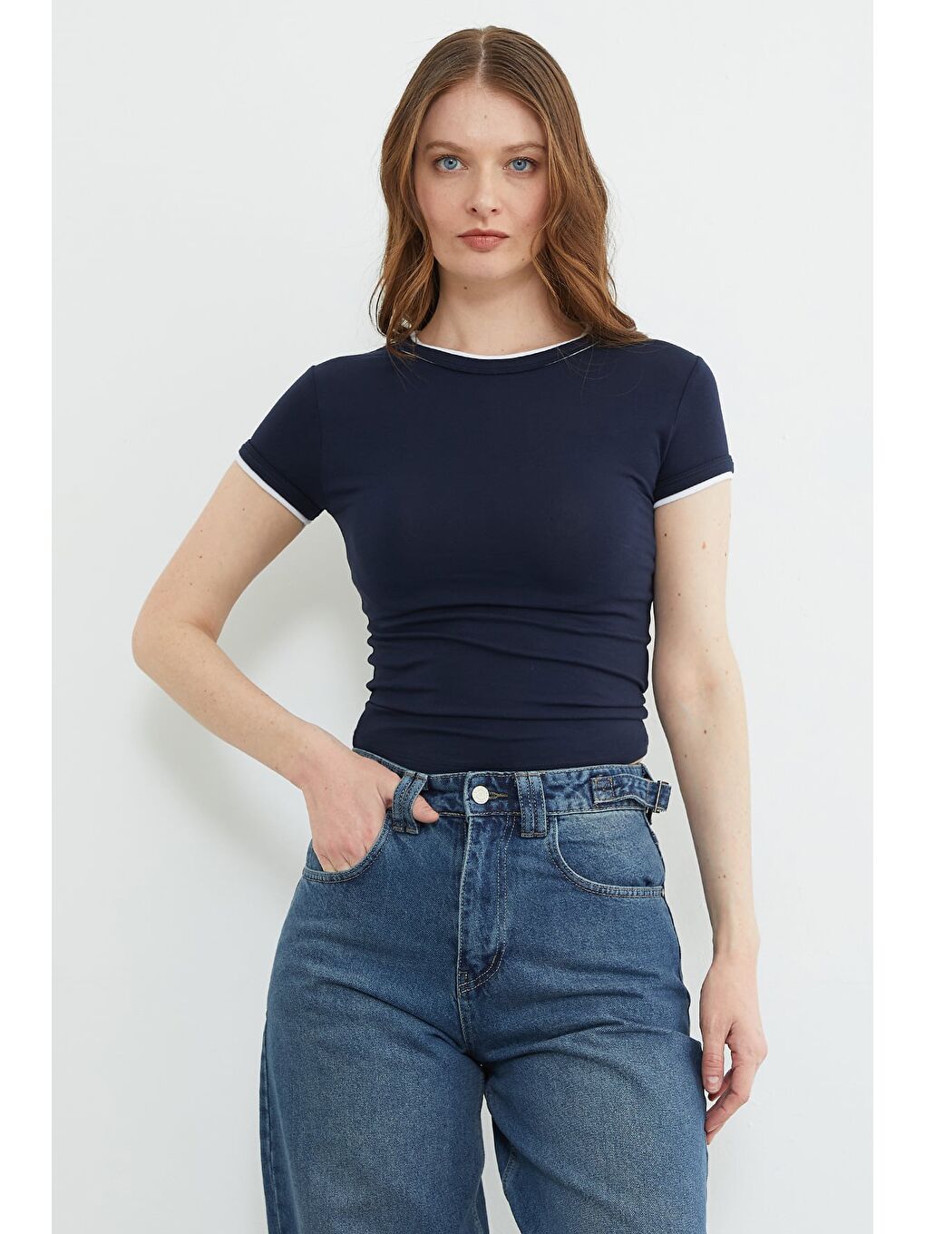 Lacivert Basic Bisiklet Yaka Biyeli Crop Tişört-2