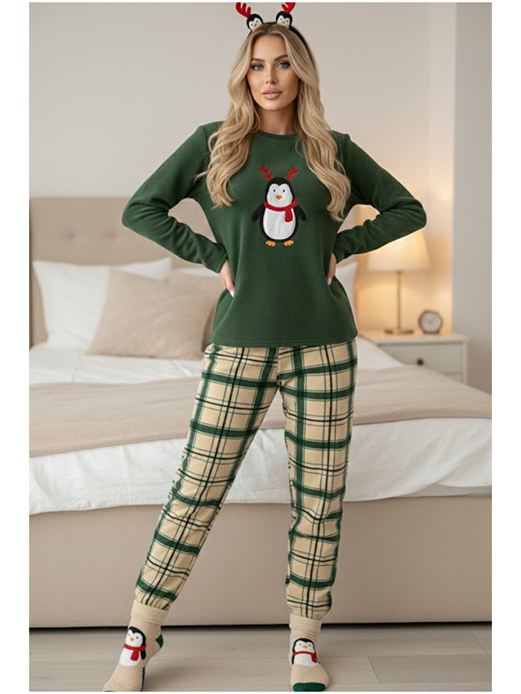 Yeşil Ekose Desenli Nakışlı Polar Kışlık Örme Pijama Takım-1