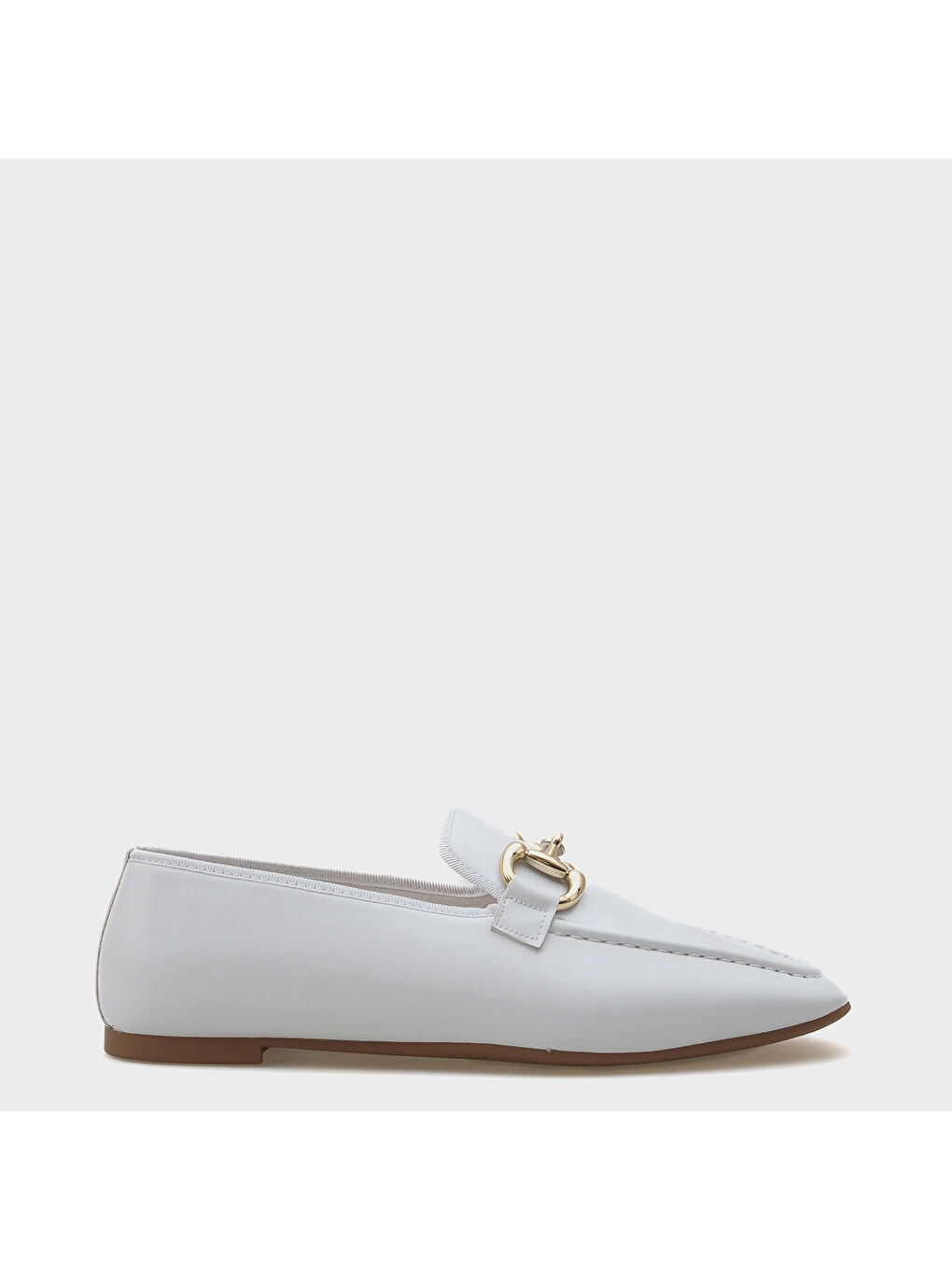 Beyaz Candi Metal Tokalı Kadın Loafer