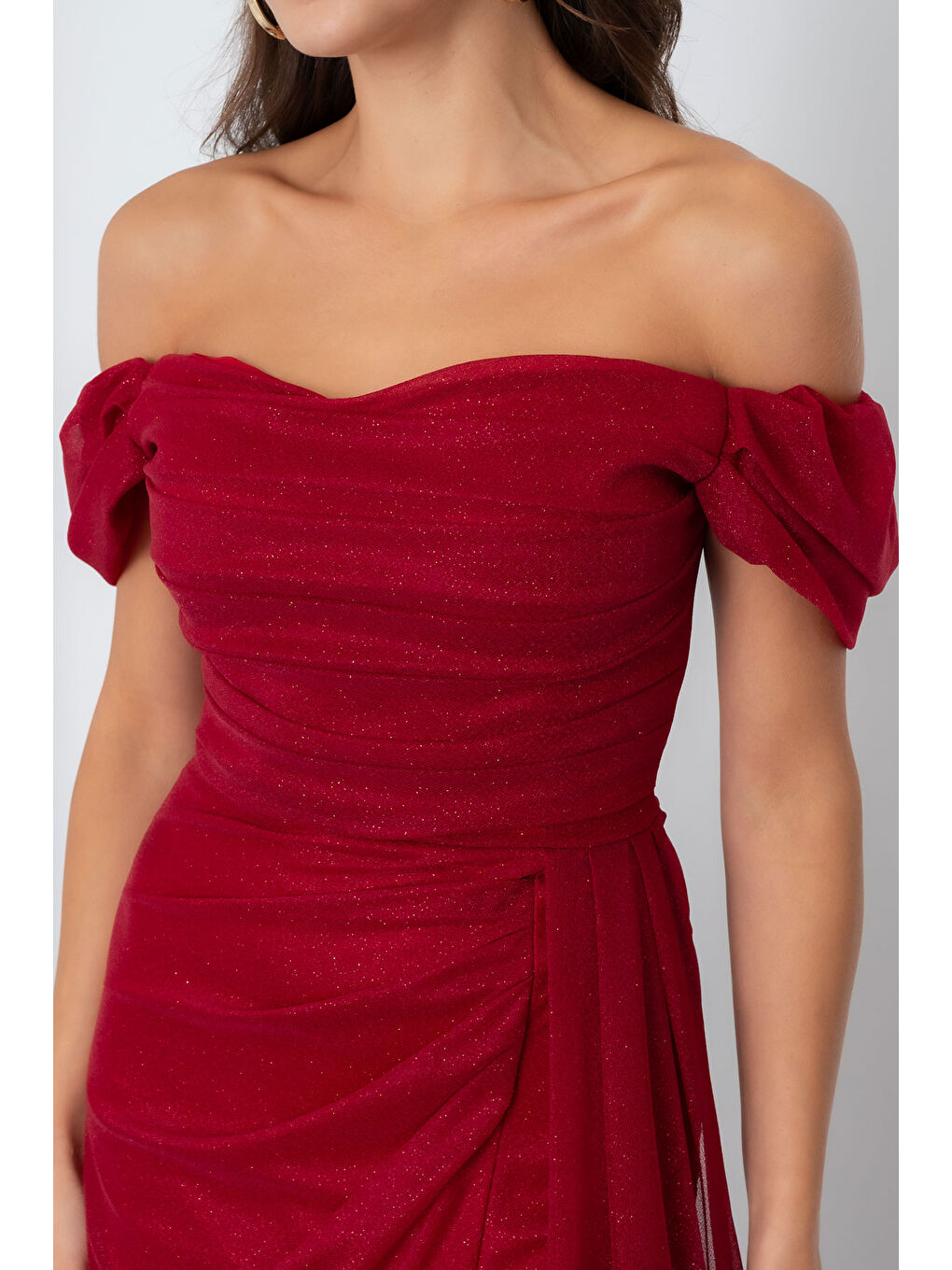 Kadın Bordo Kayık Yaka Drapeli Yırtmaçlı Uzun Simli Abiye Elbise-3