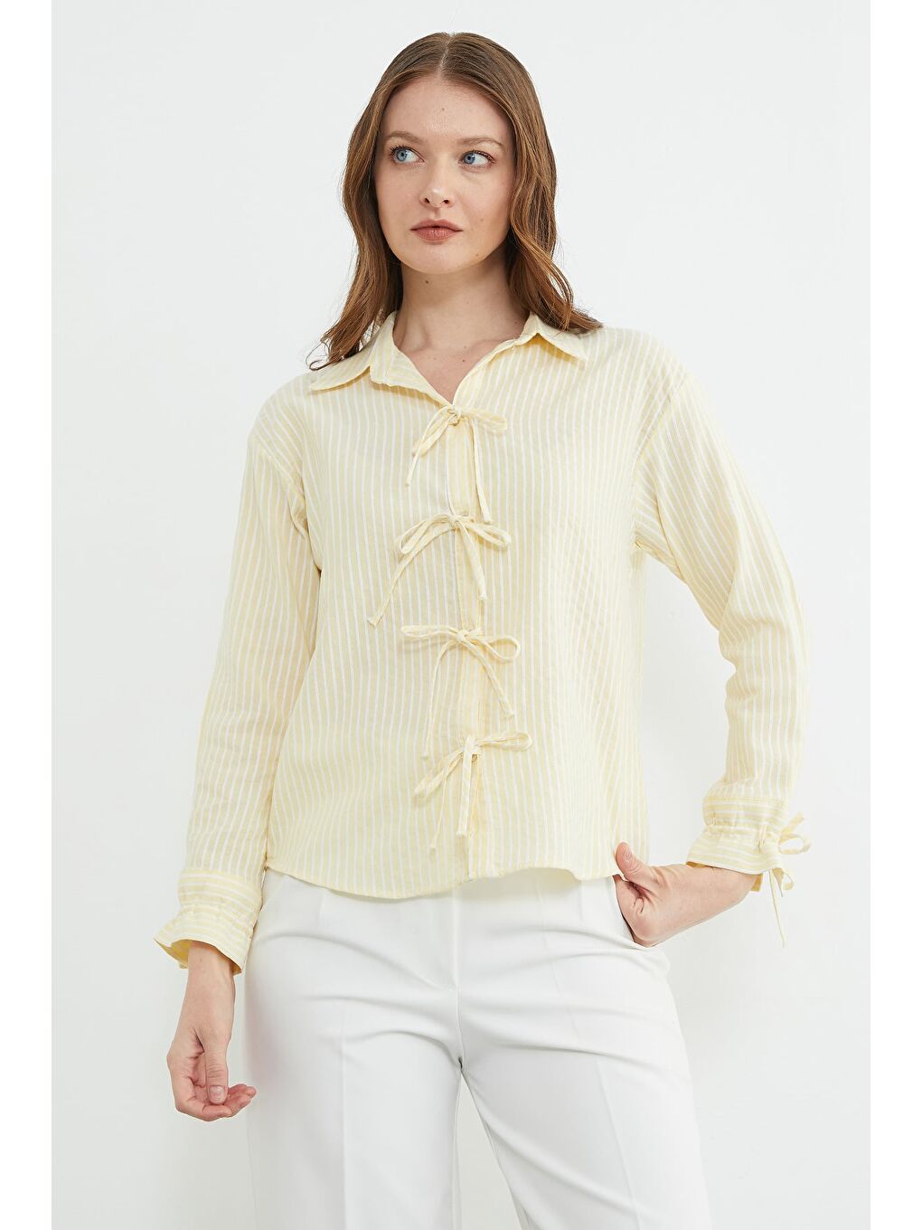 Sarı Çizgili Önü Ve Kolları Bağlama Detaylı Gömlek-3