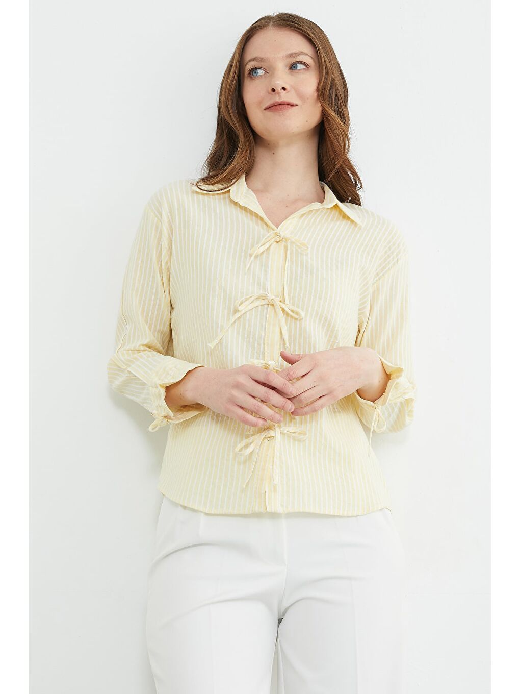 Sarı Çizgili Önü Ve Kolları Bağlama Detaylı Gömlek-4