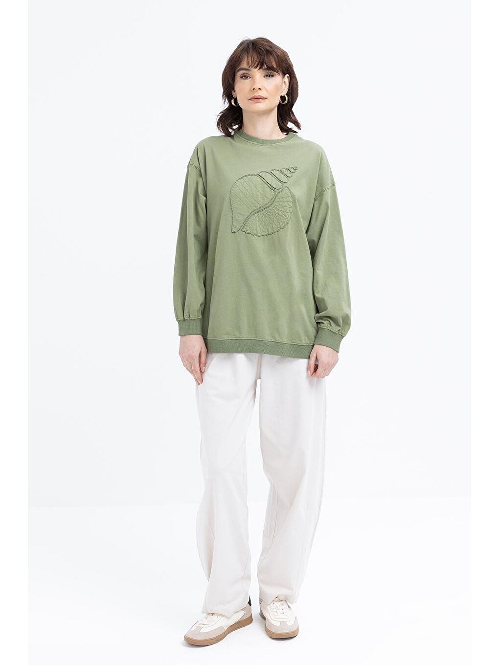 Haki-Önü Nakış Detaylı Sweat-1