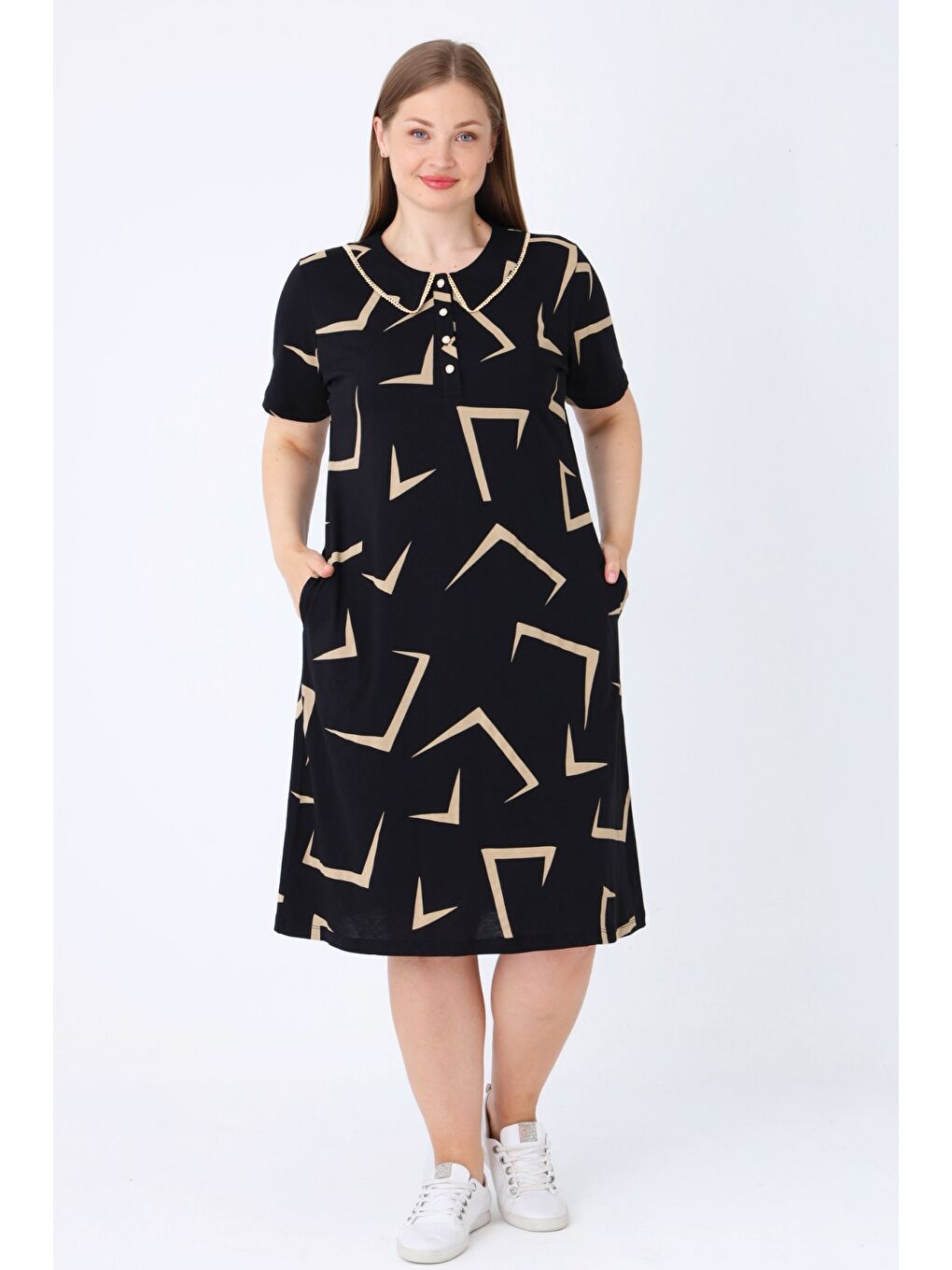 Siyah Kadın Büyük Beden Desenli Pamuklu Dantel Detaylı Düğmeli Cepli Elbise