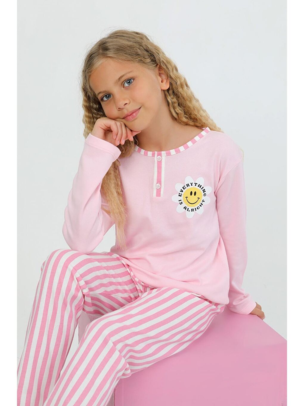 Pembe Kız Çocuk Uzun Kollu %100 Pamuklu Düğme Detaylı Pijama Takımı Alright-1