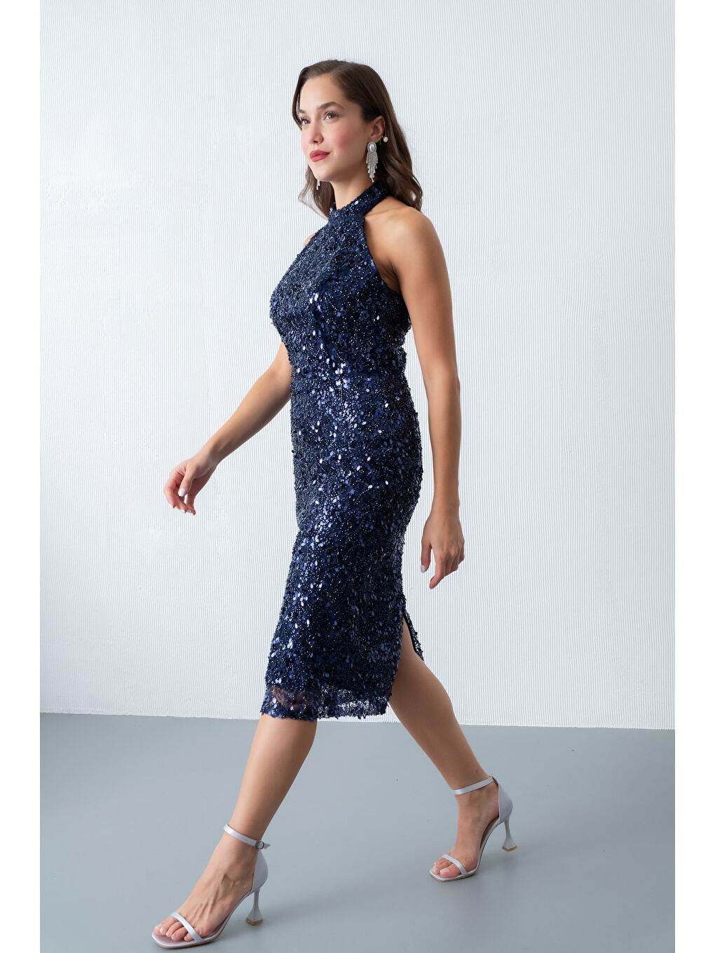 Kadın Lacivert Yaka Taş Detay Midi Abiye Elbise