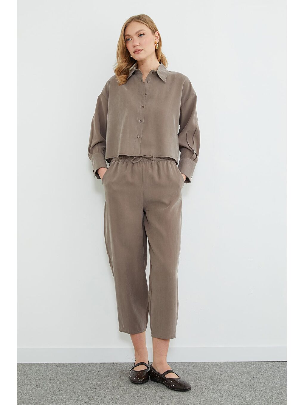 Bej Beli Lastikli Cepli Lyocell Kumaş Pantolon-1