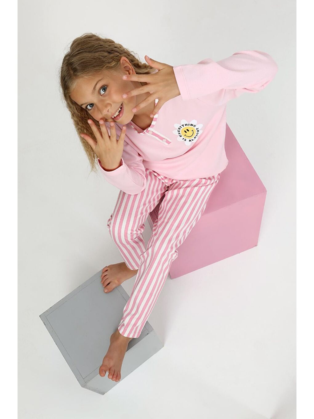 Pembe Kız Çocuk Uzun Kollu %100 Pamuklu Düğme Detaylı Pijama Takımı Alright-2